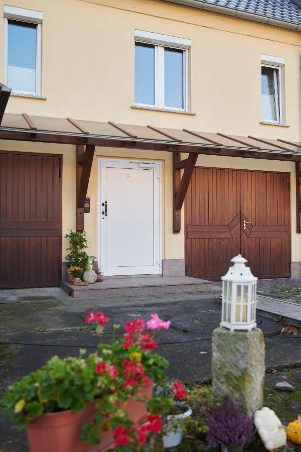 Gemuetliche Ferienwohnung In Laendlicher Lage Riesa Exterior foto